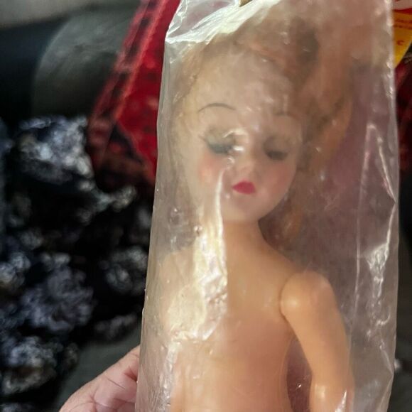 Dress Me Dolls 2 Dolls - Picture 9 of 16